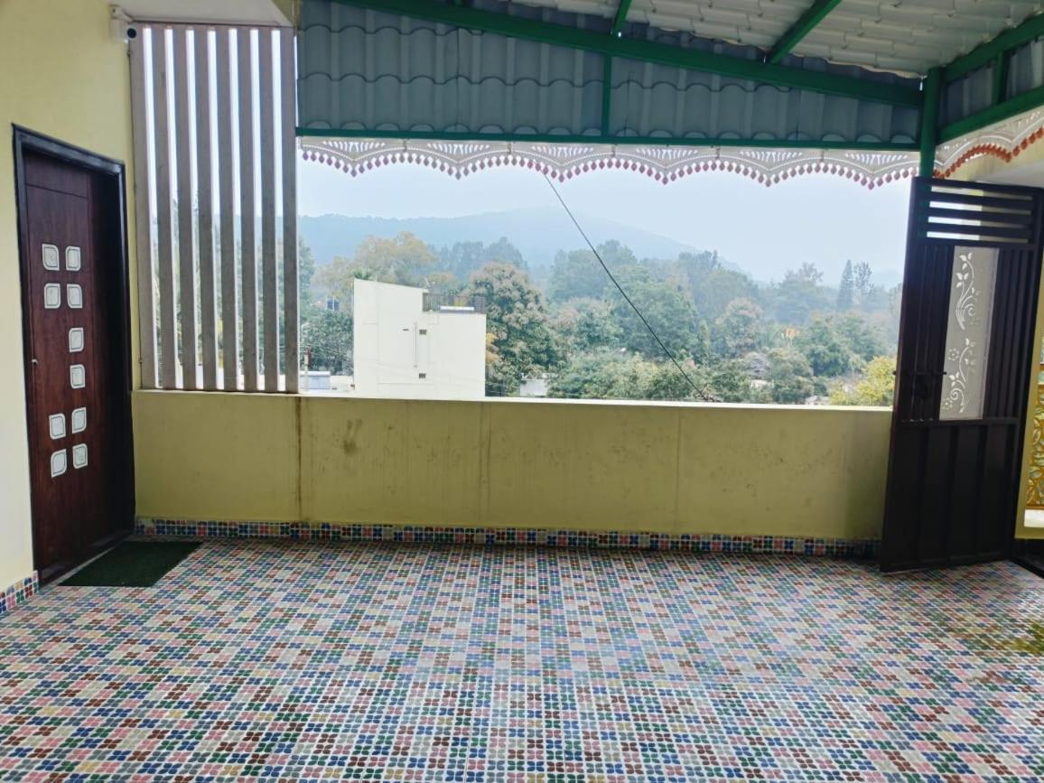 Hilltop Heaven Yelagiri Ngoại thất bức ảnh
