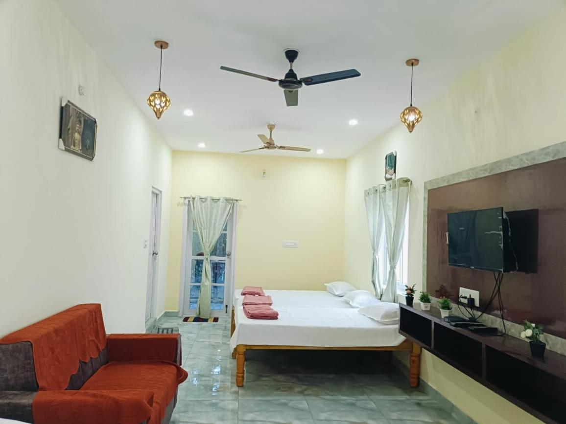 Hilltop Heaven Yelagiri Ngoại thất bức ảnh