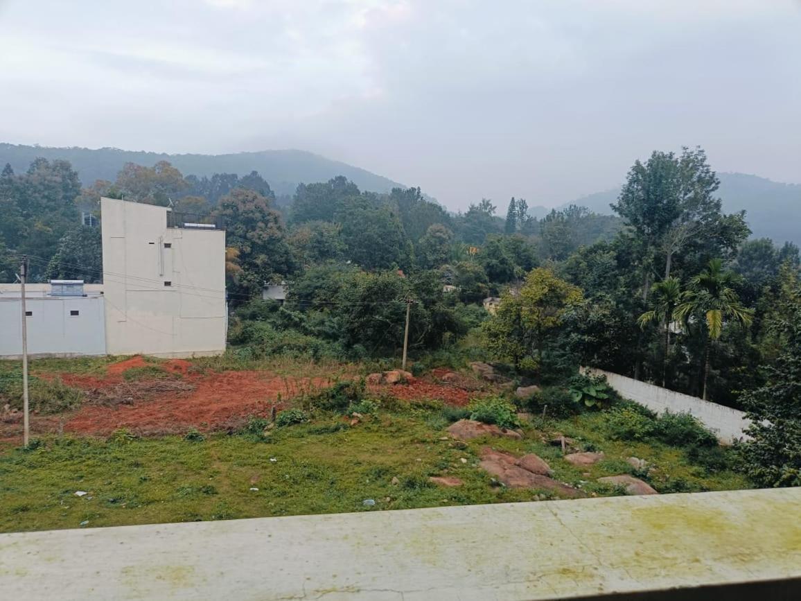 Hilltop Heaven Yelagiri Ngoại thất bức ảnh